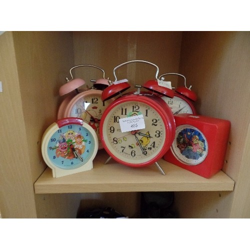 465 - 5 X NOVELTY ALARM CLOCKS. INC MUPPETS, BOXING  THEMED, HEN & CHICKS, PRINCE CHARMING ETC