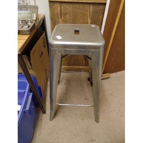 568 - MID CENTURY ALUMINIUM BAR STOOL