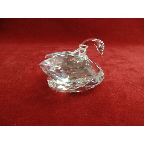 14 - SWAROVSKI GLASS SWAN