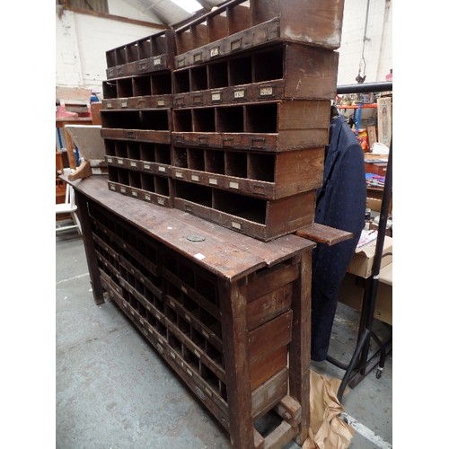 409 - AN EARLY 20TH CENTURY BANK OF PIGEON HOLE DRAWERS - HARDWARE SHOP / INDUSTRIAL / MERCHANTS SHELVING.... 