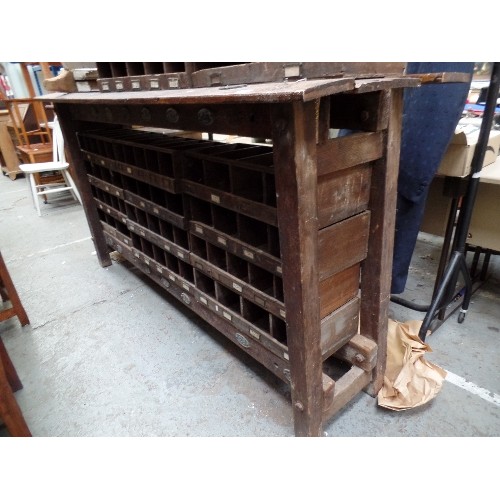 409 - AN EARLY 20TH CENTURY BANK OF PIGEON HOLE DRAWERS - HARDWARE SHOP / INDUSTRIAL / MERCHANTS SHELVING.... 