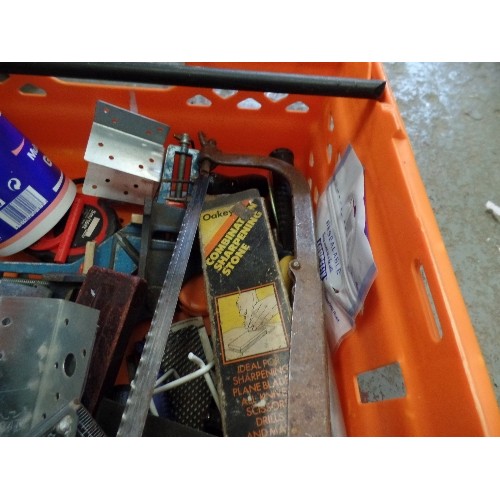 283 - LARGE CRATE OF MIXED TOOL ITEMS. HEAVY DUTY METAL CHAIN ETC.