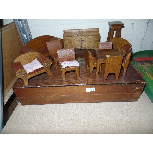 390 - VINTAGE WOODEN BOX CONTAINING  SOLID OAK DOLLS FURNITURE INCLUDING SIDEBOARD SOFA AND CHAIRS ETC