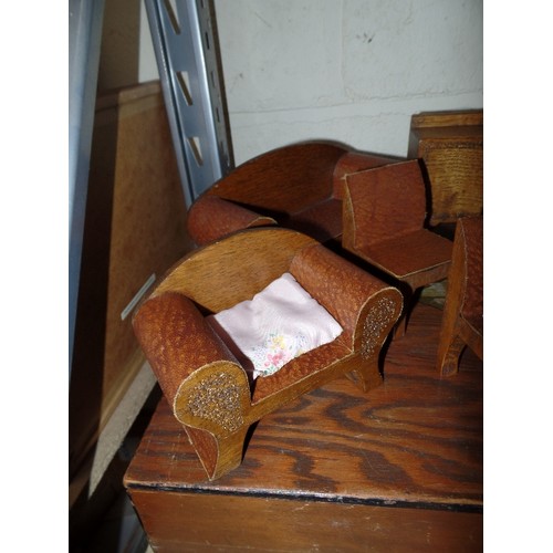 390 - VINTAGE WOODEN BOX CONTAINING  SOLID OAK DOLLS FURNITURE INCLUDING SIDEBOARD SOFA AND CHAIRS ETC