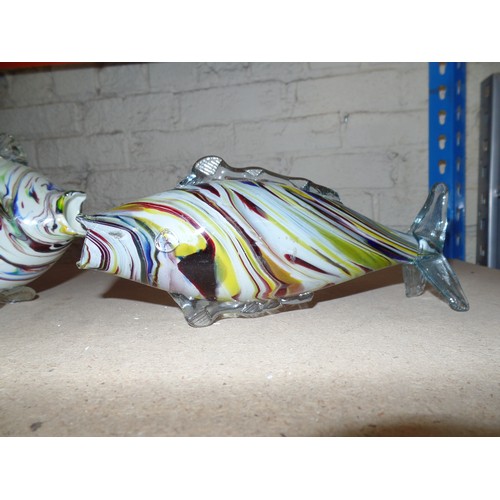 141 - COLLECTION OF FOUR 1960'S MURANO COLOURED GLASS FISH - THE LARGEST 33CM