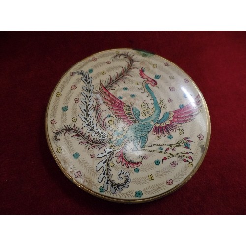 41 - TWO 1950'S COMPACTS ONE BY VOGUE VANITIES IN GILT METAL WITH EXOTIC BIRD DESIGN, THE OTHER BY ZENETT... 