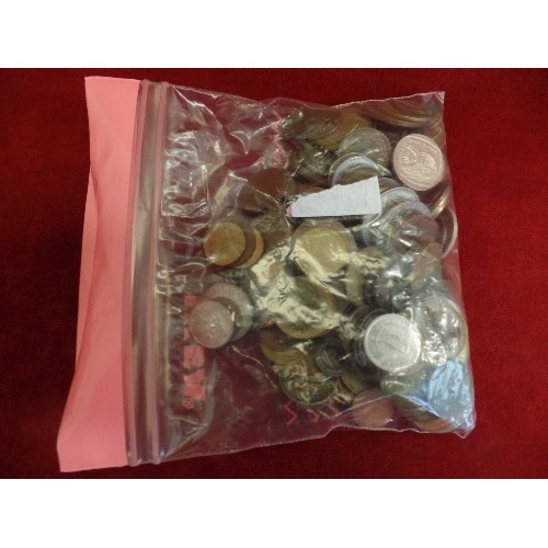 77A - BAG OF MOSTLY FOREIGN COINS - 20TH CENTURY - FRANCE, BAHRAIN, NETHERLANDS, AUSTRIA, BELGIUM ETC