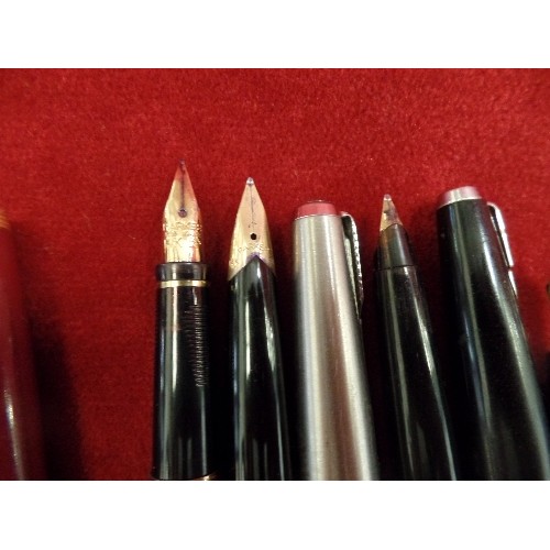 84 - 5 PARKER FOUNTAIN PENS ALL WITH 14CT GOLD NIBS, 2 DUOFOLD BURGUNDY & BLUE PARKER 45, PARKER 51