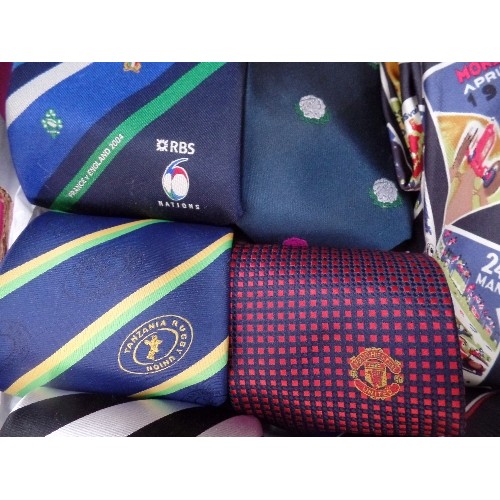 125C - COLLECTION OF MENS SPORTS TIES, INC 4 X MANCHESTER UTD TIES. A PUFC TIE, QUEENS PARK FC 1867 [PURE S... 