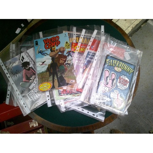 363E - COLLECTION OF 23 COMICS ALL POST 2000, IN VERY GOOD AND SOME IN MINT CONDITION IN SEALED PACKAGING. ... 