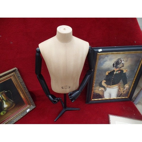 378 - A GOOD QUALITY MANNEQUIN BY DIJCKMAN  & DIJCKMAN THREE STAR TAILORS, WITH FLEXIBLE ARMS AND HANDS - ... 