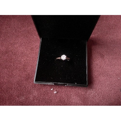 47A - AN 18ct GOLD AND DIAMOND SOLITAIRE  ENGAGEMENT RING .50crt BRIGHT CUT DIAMOND SIZE H