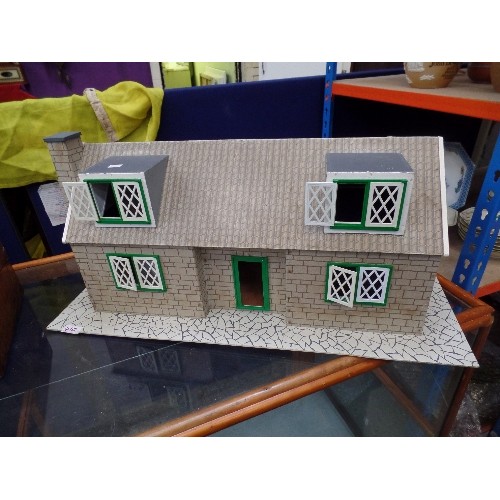 390A - VINTAGE DOLLS HOUSE WITH OPENING HINGED ROOF, DIAMOND WINDOWS - 74CM LONG