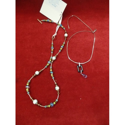 141 - HAND-MADE IN WALES-RONIN JEWELLERY. NEW/BOXED. SILVER-PLATE/BEADS, HYPO-ALLERGENIC EAR-STUDS, NECKLA... 