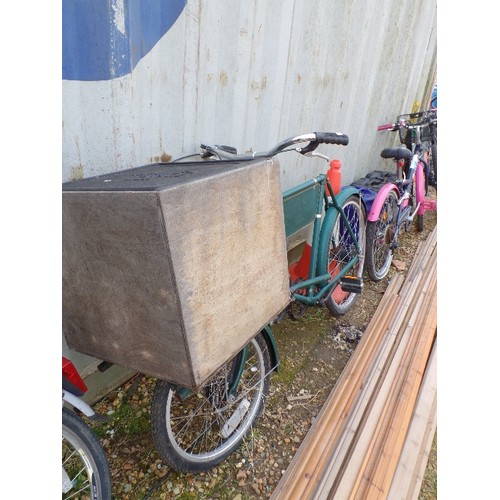 382 - VINTAGE PASHLEY DELIVERY/SHOP BIKE, DARK GREEN, WITH LARGE WOODEN BOX.