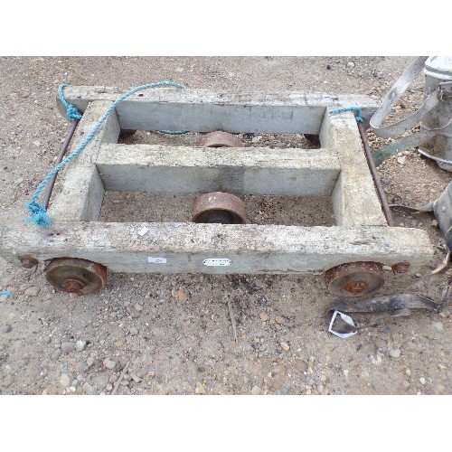 405 - 6 WHEELED HEAVY DUTY DOLLY, BY SLINGSBY. HEAVILY MADE WITH CAST IRON WHEELS.