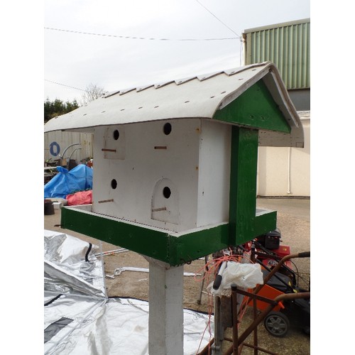 338 - LARGE HAND-MADE/HAND-PAINTED WOODEN BIRD HOUSE ON PEDESTAL BASE.