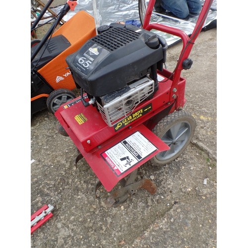 417 - ROTOVATOR. BRIGGS & STRATTON QUANTUM EDGE. EARTHQUAKE BADGER. 6.5 HP.