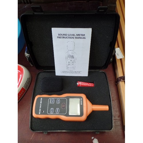 493 - BOXED SOUND LEVEL METER. SL 4200