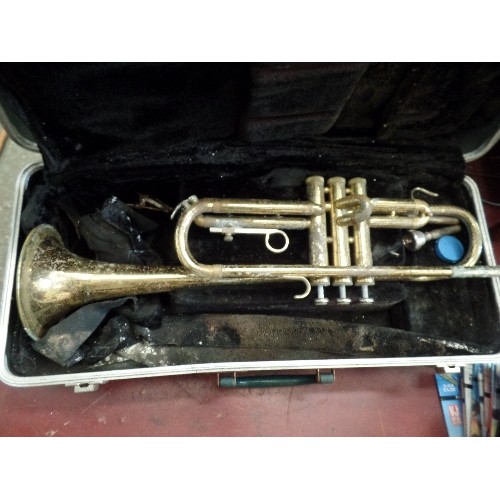 480 - BUNDY BRASS TRUMPET, WITH 2 MOUTH PIECES. IN HARD-CASE.