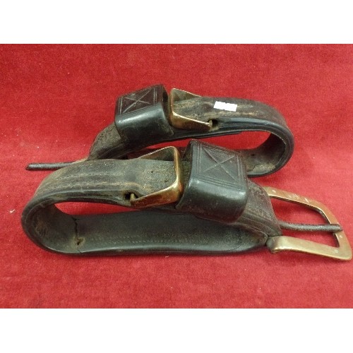 535 - TALLY-HO HORSE BRASS, ON LARGE HORSE SHOE, ALSO HEAVY LEATHER AND BRASS TACK ITEMS.