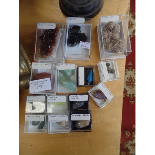 552 - COLLECTION OF BOXED GEMSTONES, INC AMETHYST, DESERT-ROSE, HOWLITE, BLUE OPAL, MOSS AGATE ETC