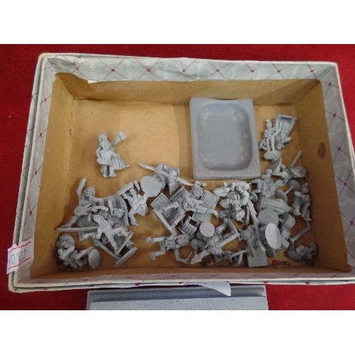 542 - BOX OF WARHAMMER/FANTASY STYLE METAL FIGURES. AND WOODEN PLINTH.