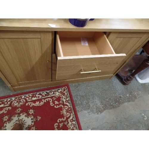 609 - CONTEMPORARY BEECH EFFECT 3 DRAWER/ 2 DOOR SIDEBOARD, WITH DAMAGE TO LEFT HAND SIDE.