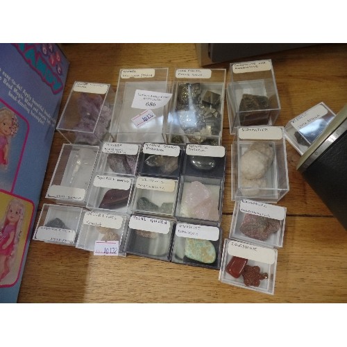 686 - COLLECTION OF BOXED GEMSTONES. INC TIGER-EYE, AMETHYST CRYSTAL, IRON PYRITE, STALACTITE ETC