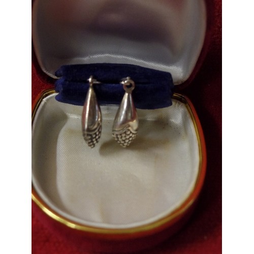 38 - SILVER 925 DROP EARRINGS IN BOX