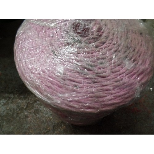 202 - LARGE NEW/UNUSED ROLL OF SYNTHETIC BALING TWINE. PINK.