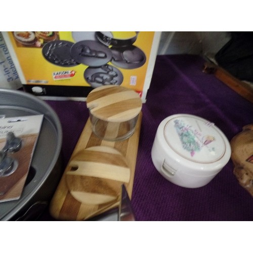 225 - MIXED KITCHEN LOT. INC, ZENKA 6 PC MOULES DE PATISSERIE MOULDS[BOXED], 3-IN-1 LAKELAND KITCHEN ROLL ... 