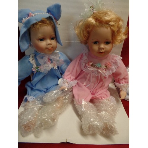 297 - 2 X COLLECTORS PORCELAIN DOLLS WITH CERTIFICATES OF AUTHENTICITY. FROM THE KNIGHTSBRIDGE COLLECTION.