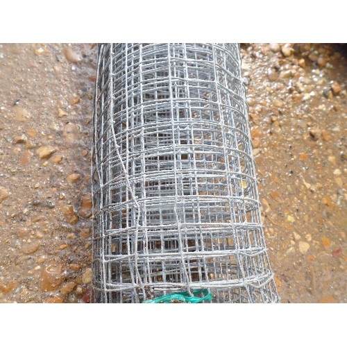 396 - SMALL QUANTITY OF GALVANISED MESH.