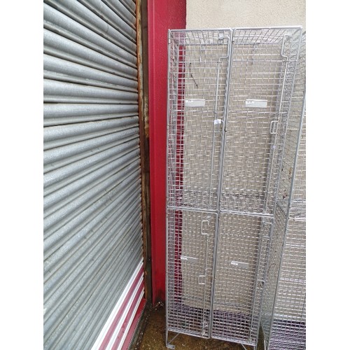 429C - GALVANISED WIRE CAGES, COMPRISING OF 4 LOCKABLE COMPARTMENTS. 2 OVER 2.