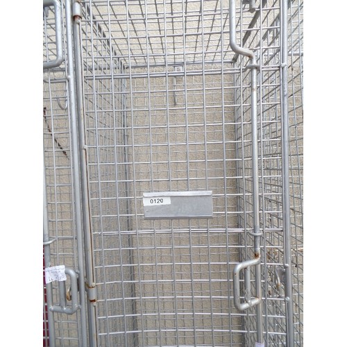 429C - GALVANISED WIRE CAGES, COMPRISING OF 4 LOCKABLE COMPARTMENTS. 2 OVER 2.