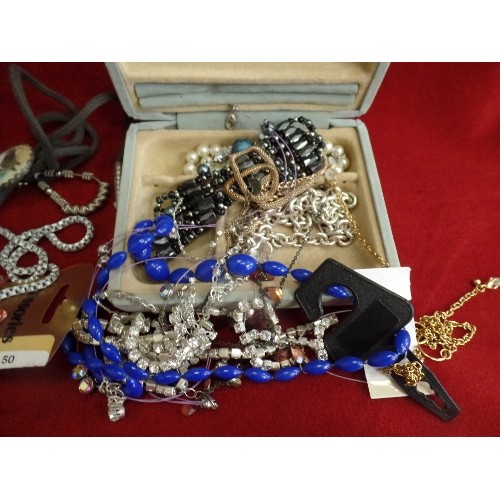 112 - MIXED COSTUME JEWELLERY AND BEADWORK, ALSO INCLUDES HAIR SLIDES, KEY RINGS ETC ETC.