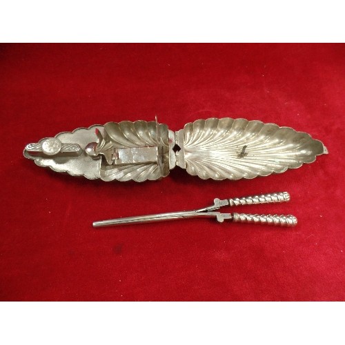 78 - A GOOD SET OF VICTORIAN FOLDING HAIR CURLING TONGS WITH STAND AND BURNER IN A SILVER PLATED SHELL SH... 