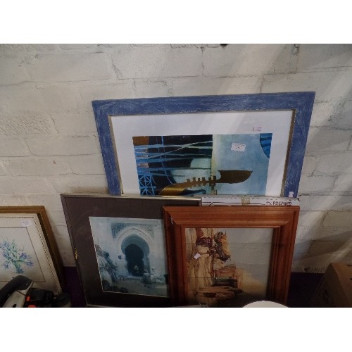 178 - COLLECTION OF FRAMED/GLAZED PRINTS. MIXED SUBJECTS, MIDDLE EAST, TEMPLES, LARGE ABSTRACT PRINT ETC.