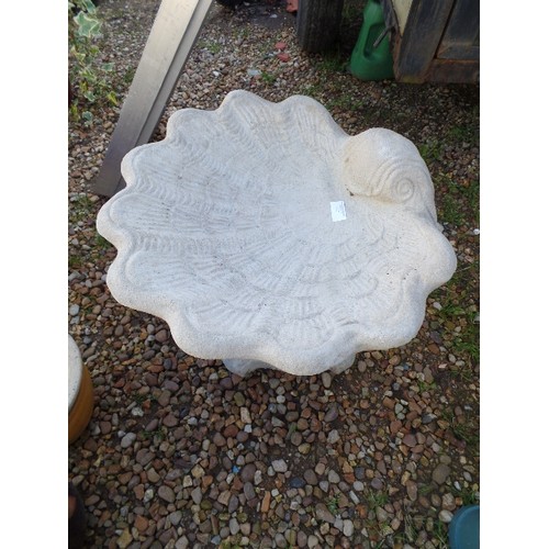 423 - SHELL BIRD BATH. ON DECORATIVE BASE.