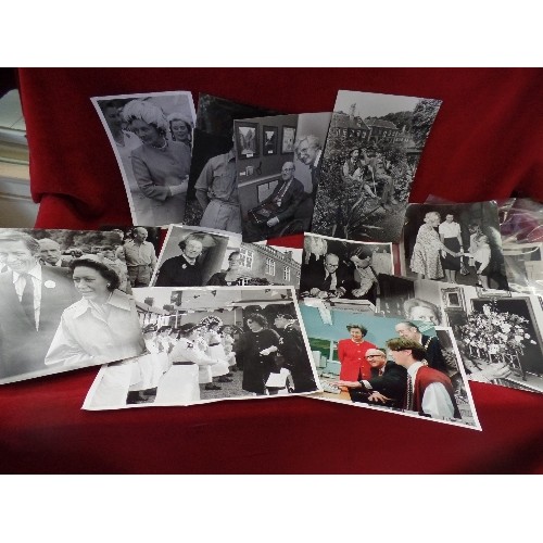 72 - OFFICIAL PRESS PHOTOGRAPHS. 10 X 8'S & SMALLER. TV & FILM. MOSTLY BLACK & WHITE. NAMES & DETAILS ON ... 