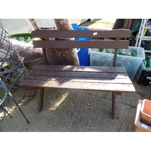 508 - BROWN PAINTED WOODEN GARDEN BENCH SEAT. WIDE SLATTED SEAT AND BACK.