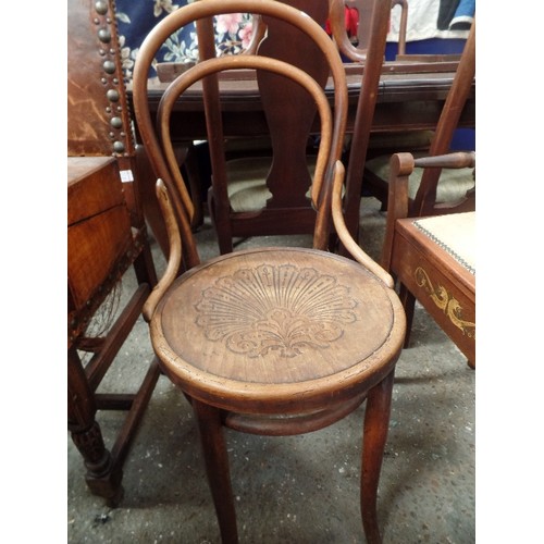 106 - EDWARDIAN BENTWOOD CAFE CHAIR - PROBABLY THONET - REMAINS OF LABEL TO UNDERSIDE FRAME 