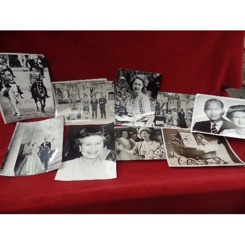 82 - OFFICIAL PRESS PHOTOGRAPHS. ROYAL FAMILY. SPLIT INTO 3 BAGS. THE QUEEN. PRINCE EDWARD. PRINCESS ALIC... 