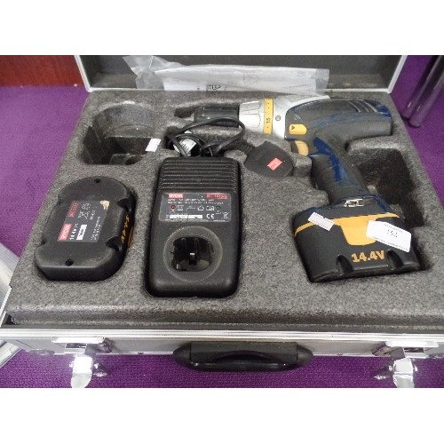 152 - RYOBI CMD-1442 CORDLESS HAMMER DRILL. WITH CHARGER ETC. WITH CARRY CASE.