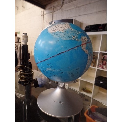 186 - GLOBE ON STAND.