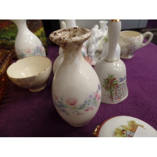 194 - VINTAGE CERAMICS AND GLASSWARE. INC AMBERWARE, ROYAL DOULTON, WEDGWOOD, ROYAL CAULDON.