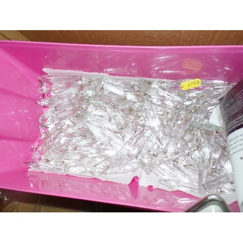 284 - A BOX FULL OF GLASS CHANDELIER DROPS, ALSO BRAND NEW/PACKAGED WHITE LAMP SHADES. TOGETHER WITH AN OA... 