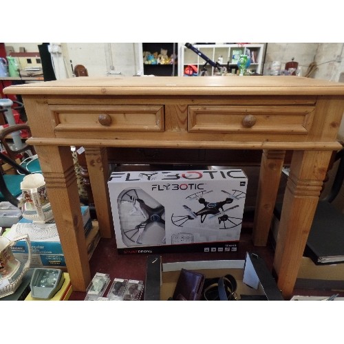 251 - PINE SIDE/ CONSOLE TABLE. 2 X SMALL DRAWERS.