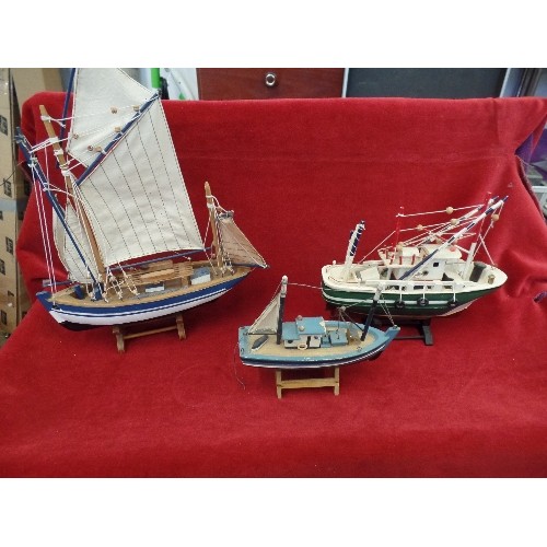 258 - 3 X VINTAGE HAND-MADE WOODEN BOATS.